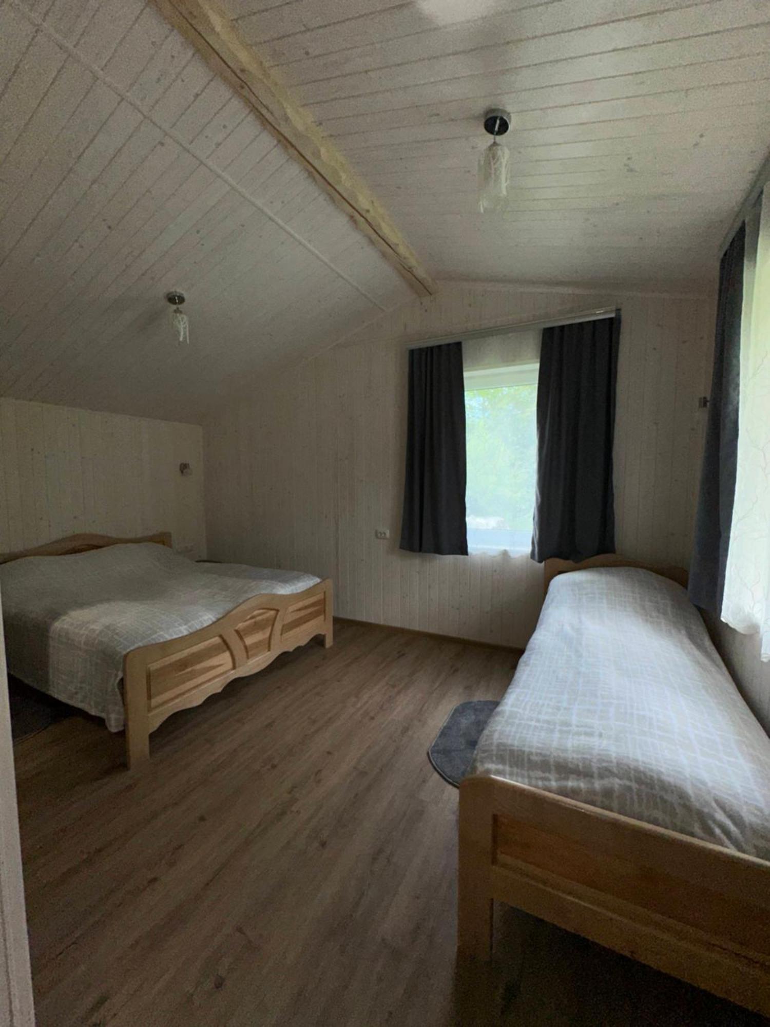 Hotel Рада Дараба Krasnik Esterno foto