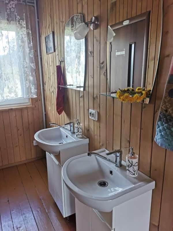 Hotel Рада Дараба Krasnik Esterno foto