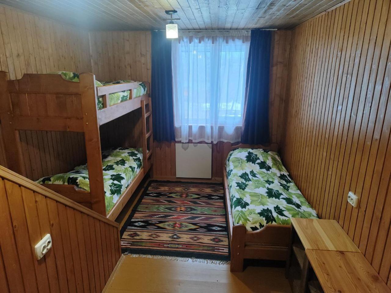 Hotel Рада Дараба Krasnik Esterno foto