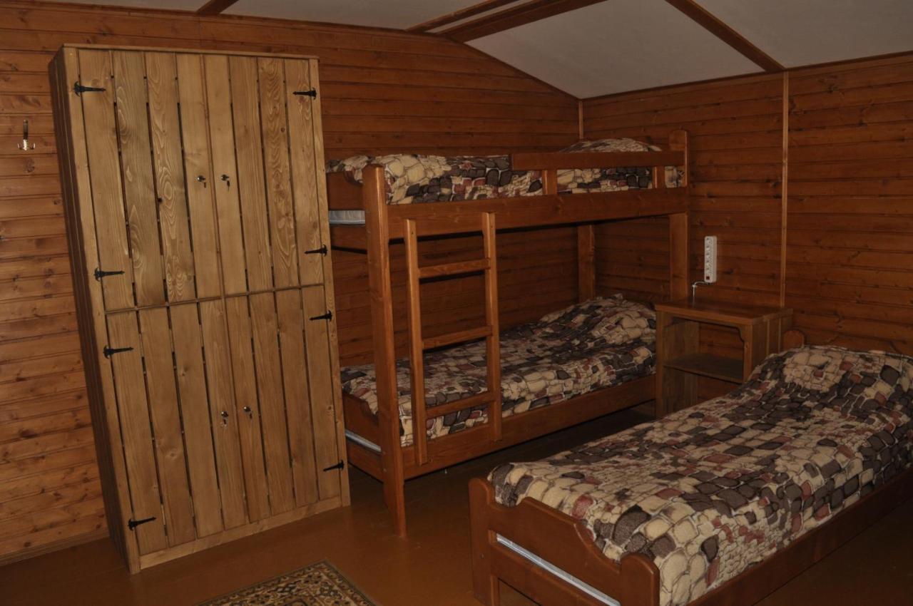 Hotel Рада Дараба Krasnik Esterno foto